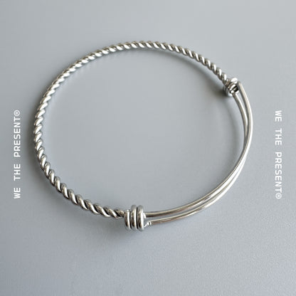 Pandable Wire Silver Bangle