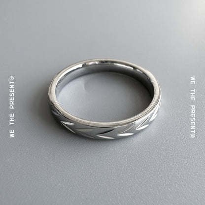 Etched V Ring